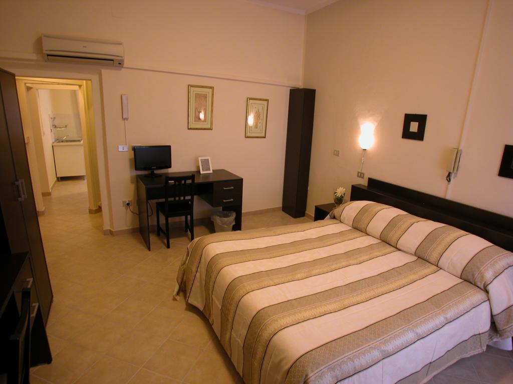 Guest House Roma Prato Oda fotoğraf
