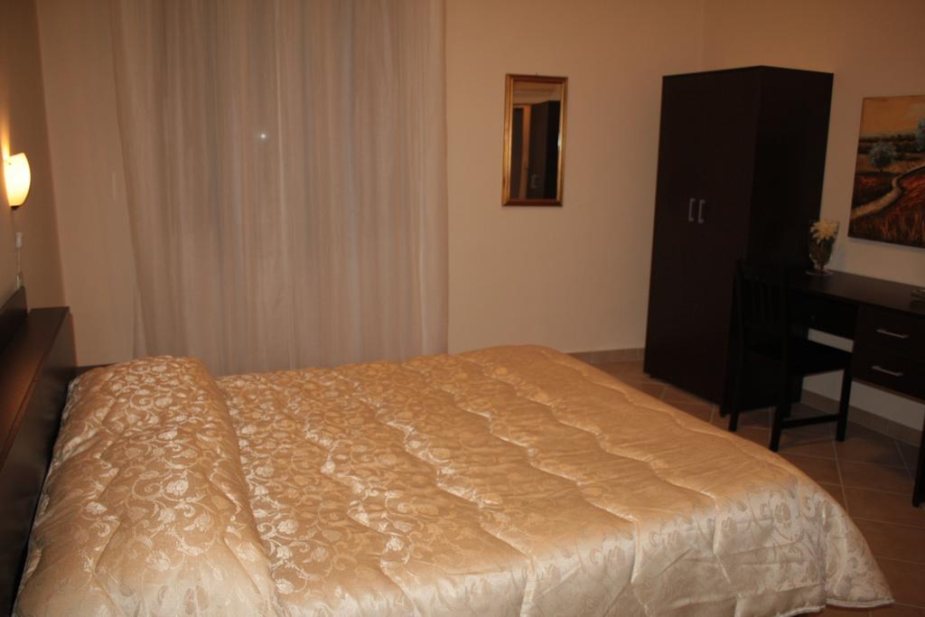 Guest House Roma Prato Oda fotoğraf