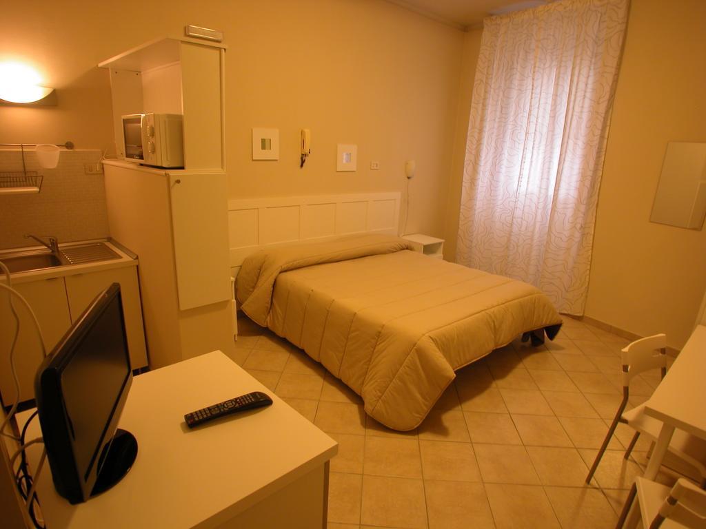 Guest House Roma Prato Oda fotoğraf
